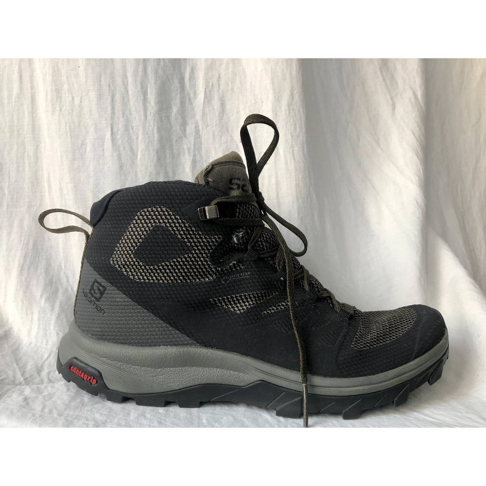 Solomon Hiking Boots Mens size 7